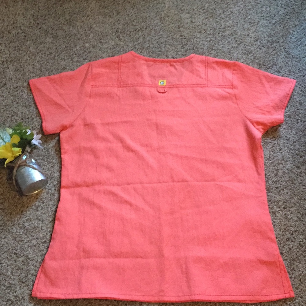 Winks Scrub Top - Picture 6 of 7